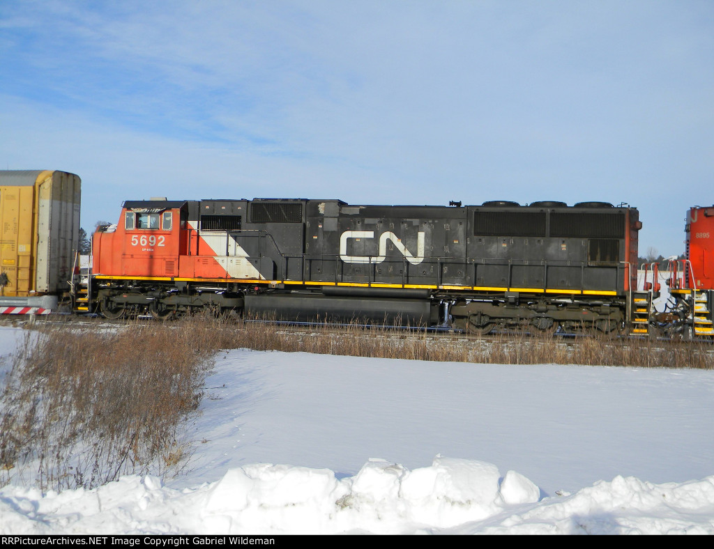 CN 5692